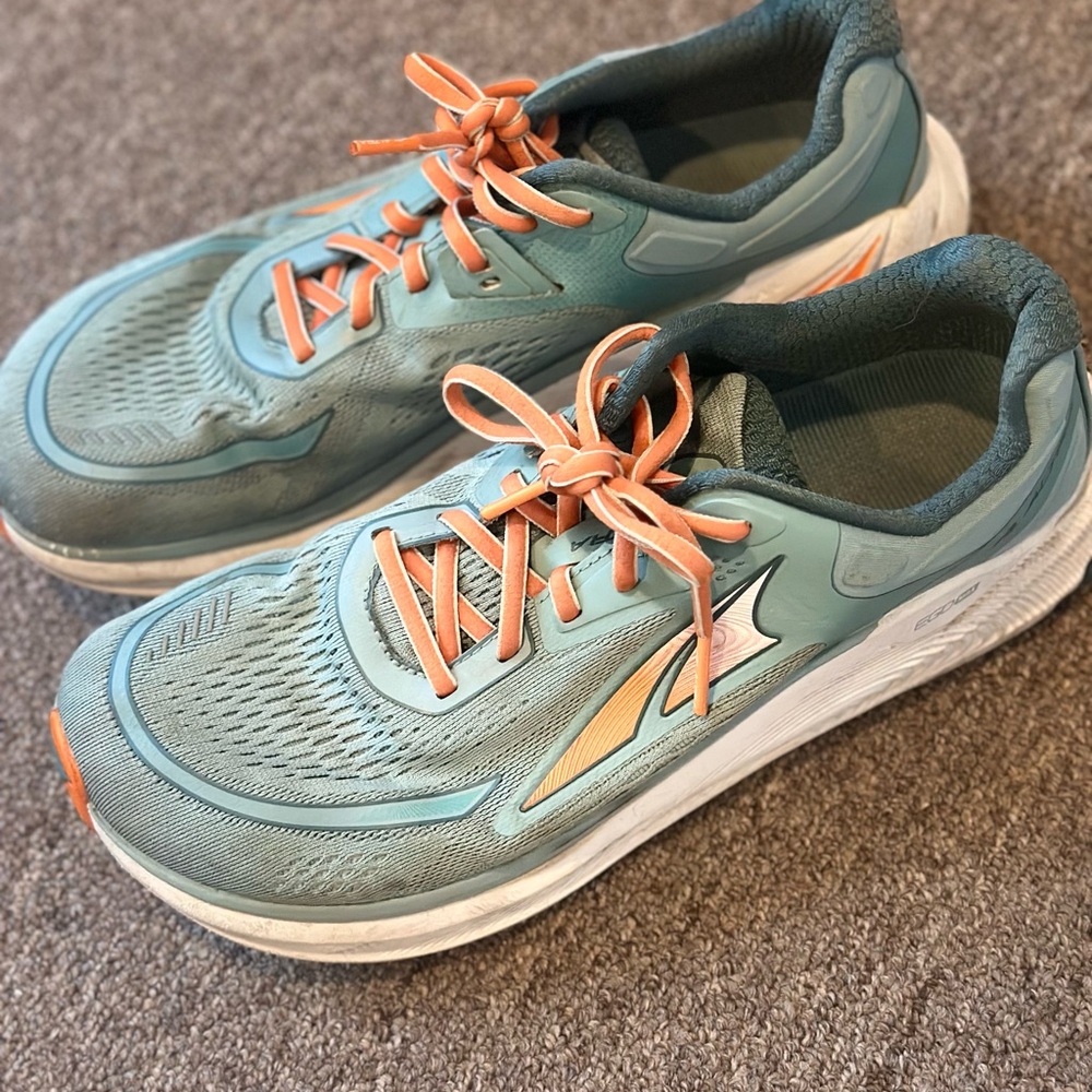 Altra Paradigm 6 -Women's Size 10.5
